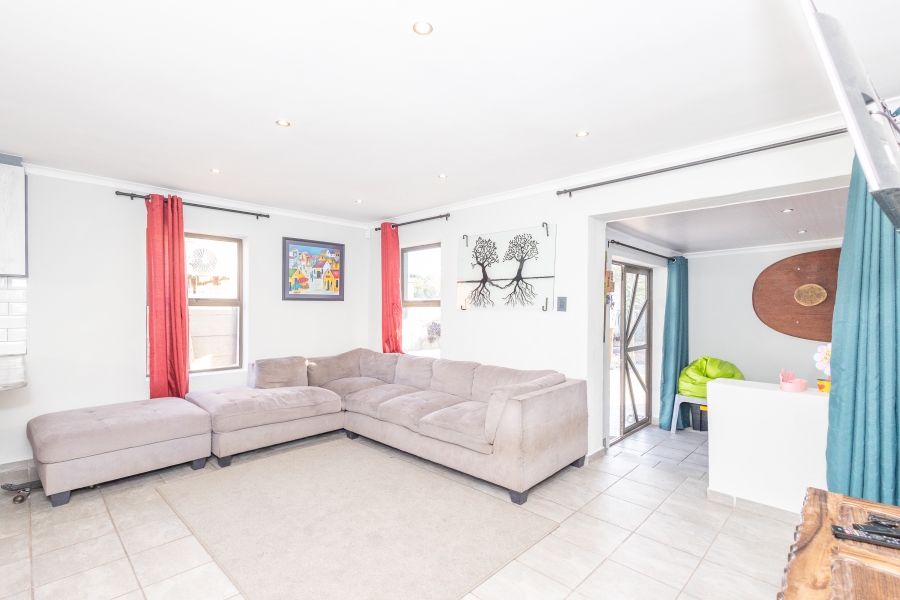 2 Bedroom Property for Sale in Zoo Park Western Cape